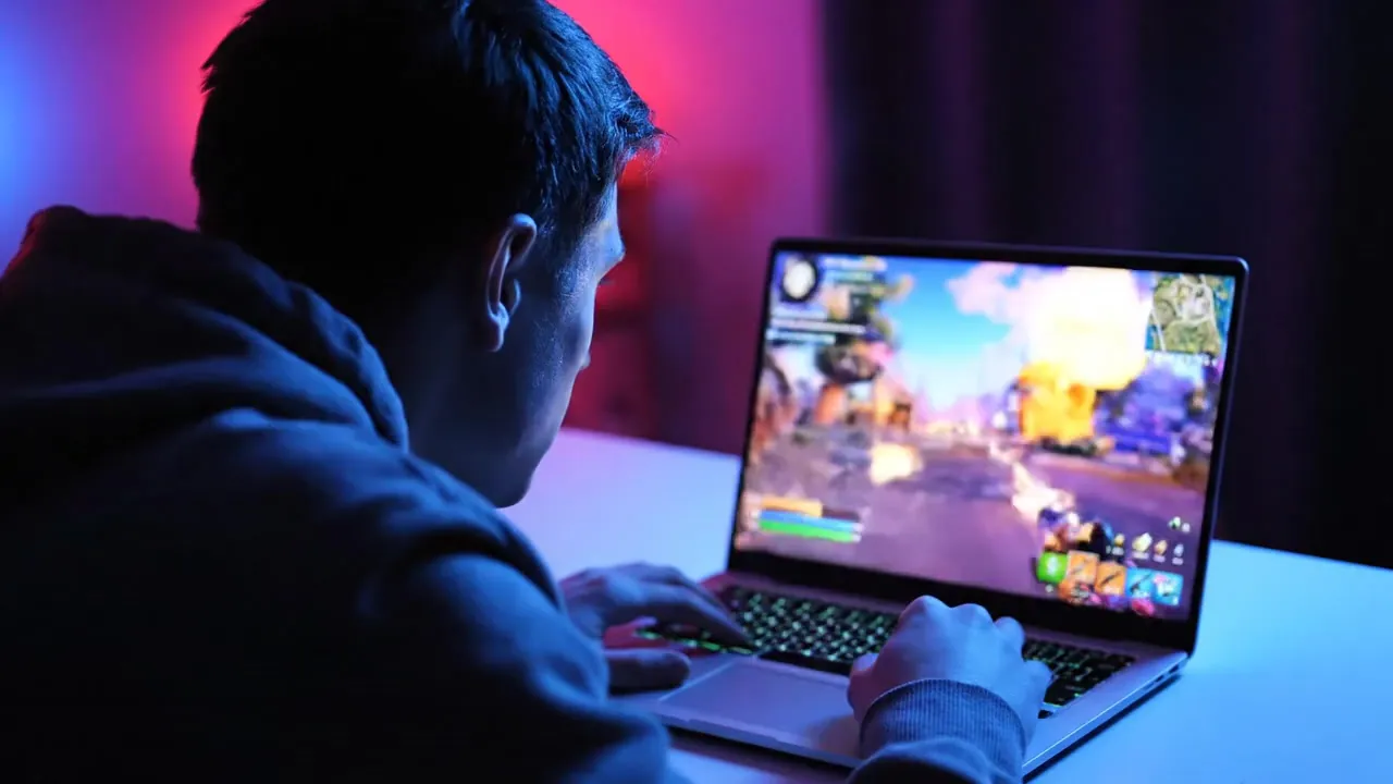 Gaming Laptop vs Desktop: Which Should You Choose in 2026?